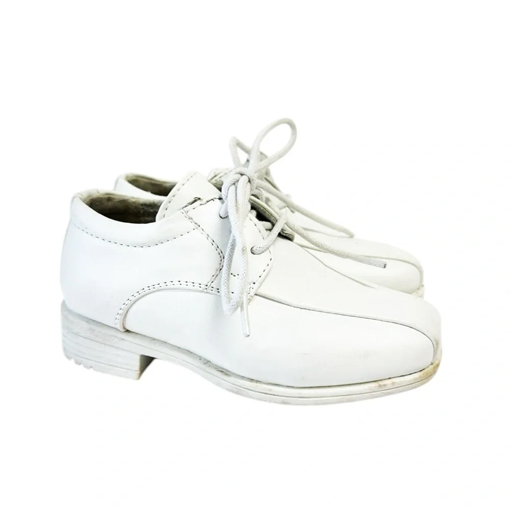 BONAFINI White Kids Dress Shoes Lace Up Size 6 Toddler